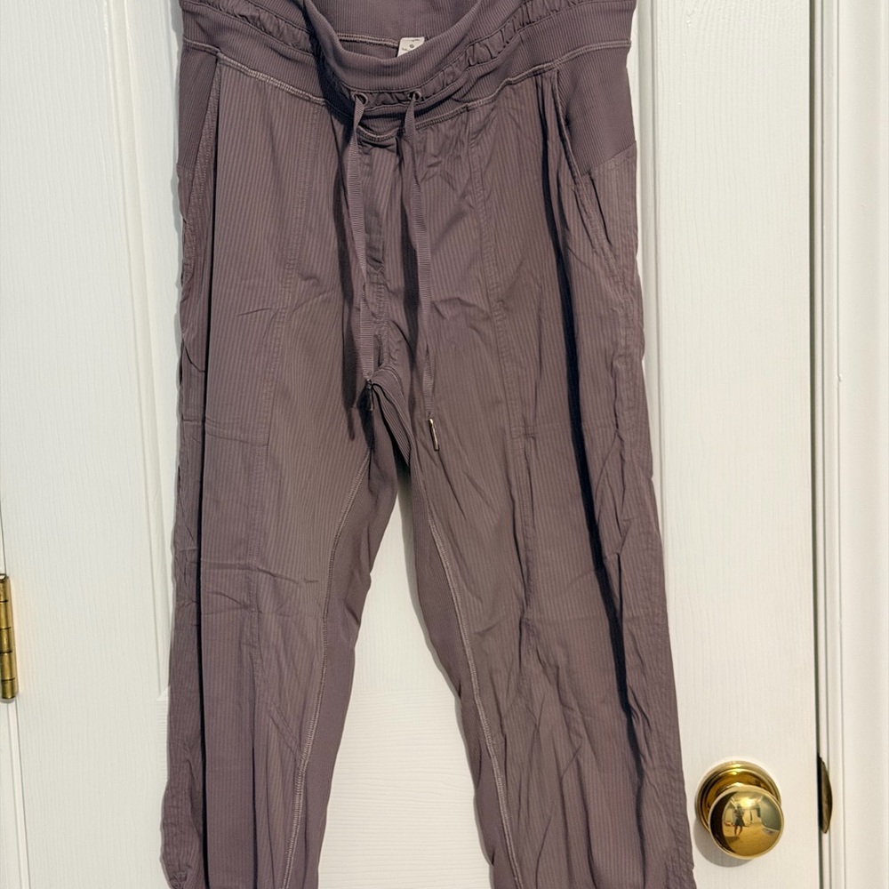 lululemon athletica Men's Mauve Drawstring Joggers